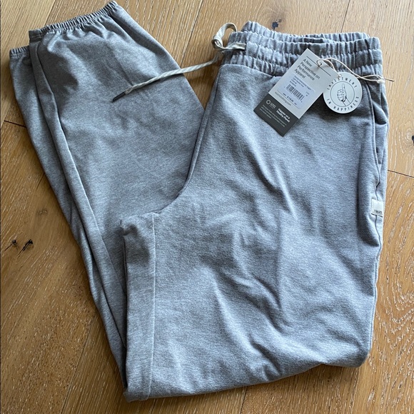 NWT! VUORI Granite Performance Jogger (M) Light Heathered Grey - Picture 3 of 12